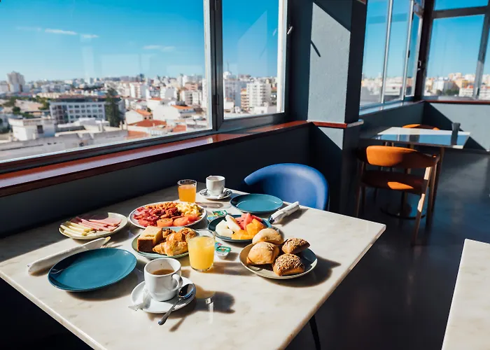 Globo Hotel 3*